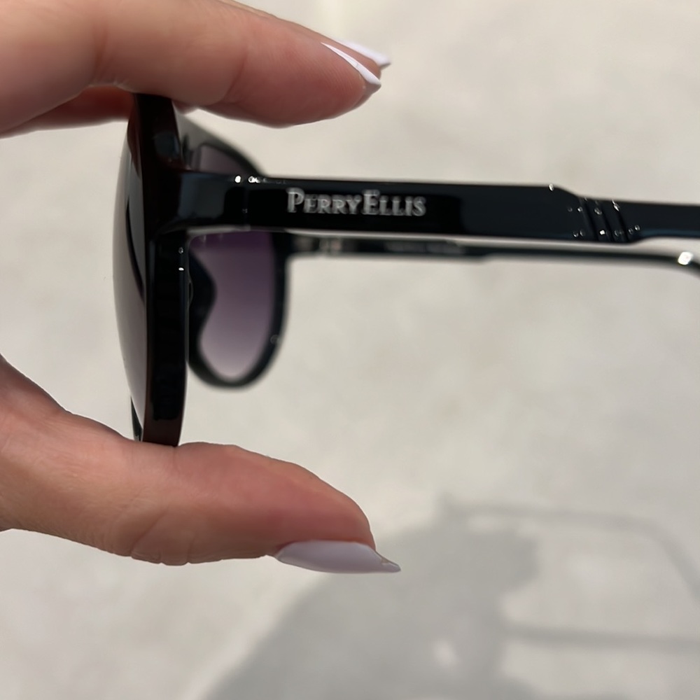 Perry Ellis sunglasses UNISEX black color Y2K Carrera look big statement - Picture 7 of 8